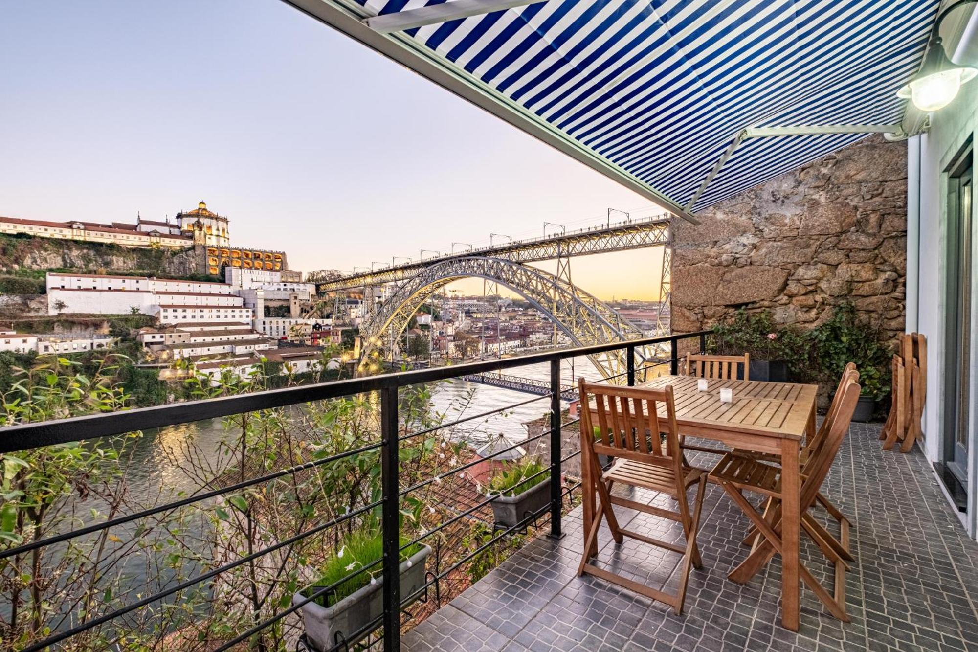 Panoramic River View Downtown With Terrace Casa de Férias